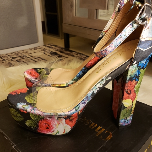 🆕️Clear PVC Strap Floral Platform Heels sz 7 - Picture 3 of 9